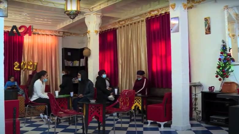 ما السر وراء انتشار المقاهي الثقافية النسائية في تونس؟