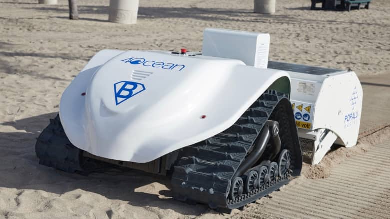 يستخدم خوارزميات مكتسبة.. تعرّف على الروبوت الذي ينظف رمال الشاطئ
