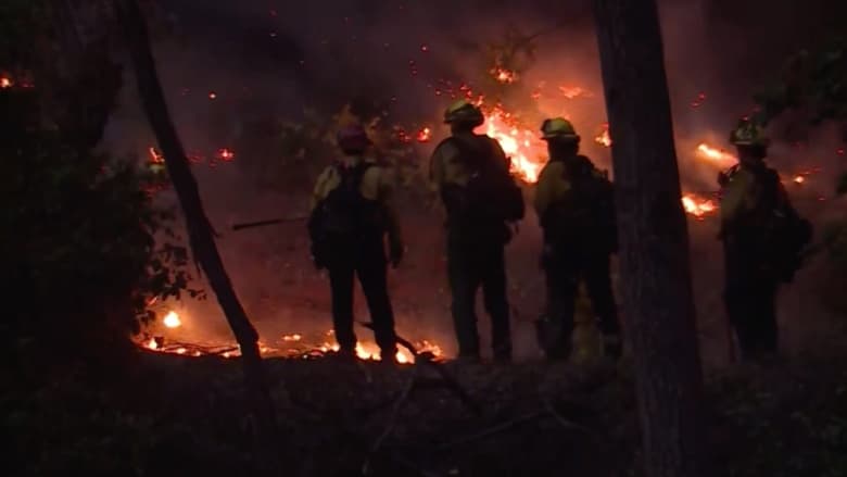 سادس أكبر حريق في تاريخ كاليفورنيا.. حريق ديكسي لا يزال مستعرًا