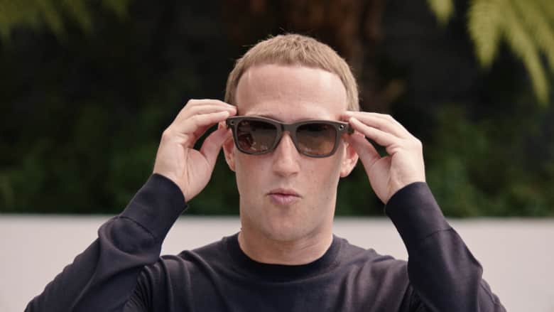 زوكربيرغ يعلن عن نظارات ذكية من فيسبوك وراي بان.. تعرف إلى مميزاتها