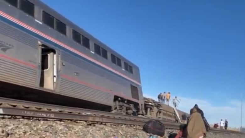 مقتل وإصابة العشرات في حادث خروج قطار أمتراك عن سكته في ولاية مونتانا الأمريكية