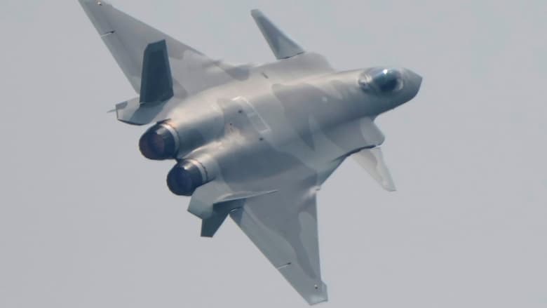 بمحركات محلية الصنع.. الصين تعرض طائرات مقاتلة مطورة في المعرض الجوي