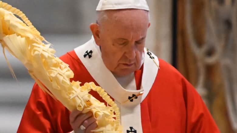 الفاتيكان يرد على تقرير عن اعتداء رجال دين كاثوليك في فرنسا على الأطفال جنسياً
