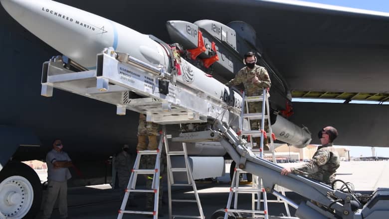 القوات الجوية الأمريكية تعلن نجاح اختبار صاروخ يفوق سرعة الصوت