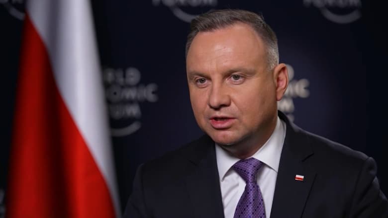 هل تشعر في بولندا بتهديد حقيقي من روسيا؟.. الرئيس البولندي يرد لـCNN