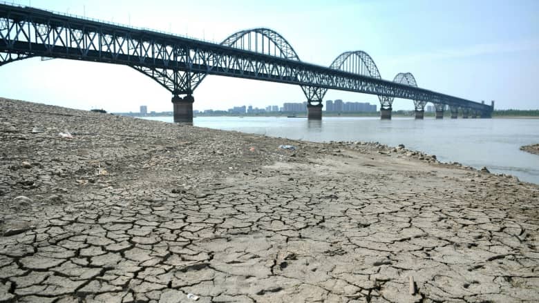تحذير من القحط.. الصين تواجه أسوأ موجة حر بعد جفاف أطول أنهارها