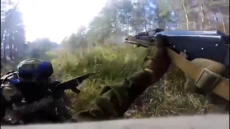 فيديو يُظهر لحظة هجوم مضاد للجيش الأوكراني ضد جنود روس.. وكشف حقيقة ما جرى