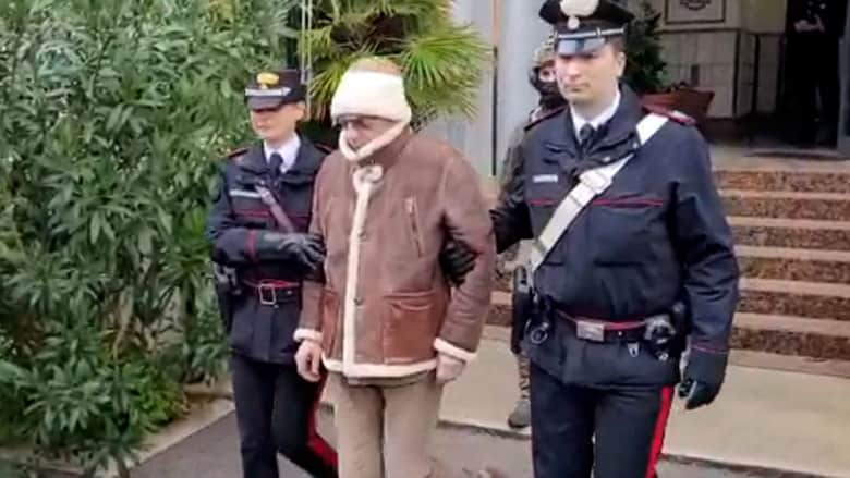فيديو يظهر لحظة القبض على ماتيو ميسينا دينارو أخطر زعماء المافيا الإيطالية