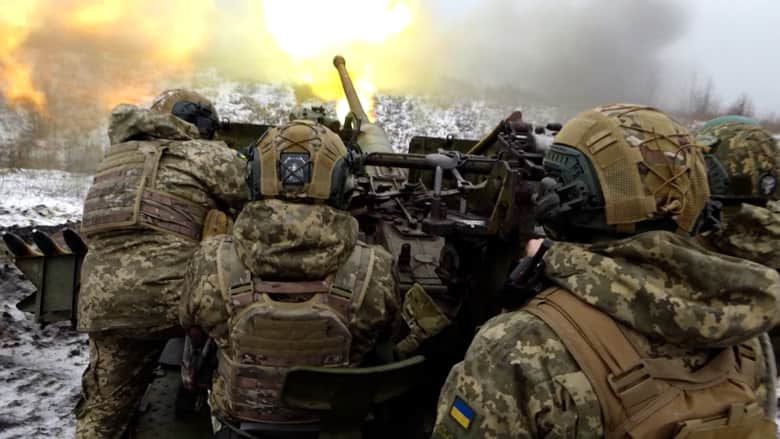 شاهد لحظة تلقي جنود أوكرانيين أوامر بفتح النار على قوات روسية