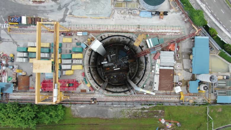 مشروع ضخم تحت الأرض في سنغافورة لحفظ مصدرين ثمينين: الأرض والماء