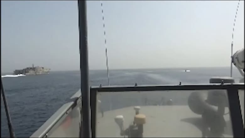 بعد احتجاز إيران لسفينتين تجاريتين.. الولايات المتحدة تعزز الموقف الدفاعي في الخليج