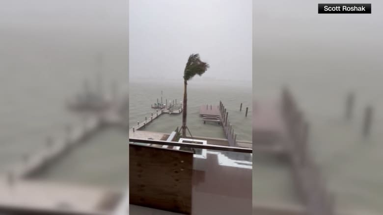 شاهد إعصار "إداليا" وتوقعات أن يصب جام غضبه على فلوريدا بأمريكا