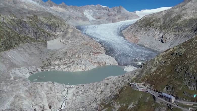 تقلص الكتل الجليدية في سويسرا بوتيرة سريعة.. وعلماء يحذرون
