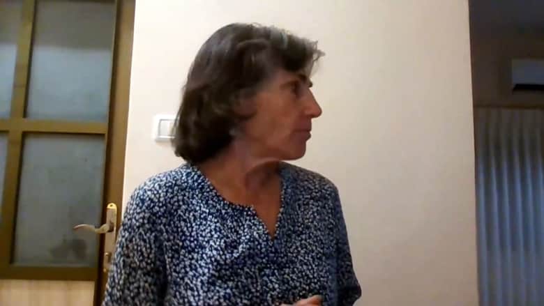 دوي انفجار أثناء بث مباشر لـCNN مع طبيبة أمريكية محاصرة في غزة.. شاهد رد فعلها وما قالته