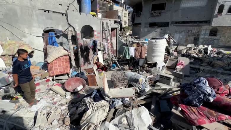 شاهد النزوح الفوضوي من شمال غزة مع احتدام المعارك العنيفة