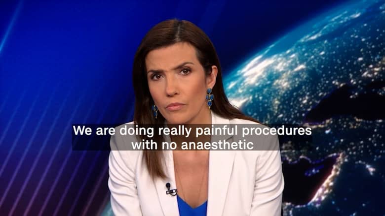 "نجري عمليات مؤلمة بدون مخدر".. طبيب بغزة يصف لـCNN المعاناة التي يعيشونها بالمستشفى