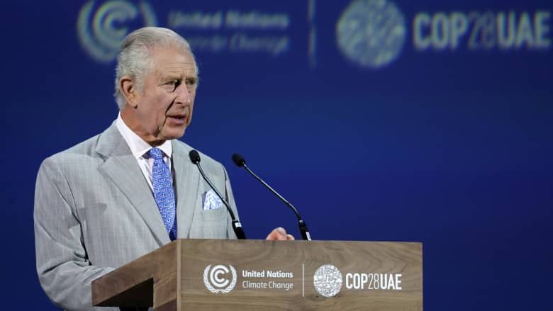 الملك تشارلز من مؤتمر المناخ "كوب 28": العالم يجري "تجربة مخيفة" على الكوكب