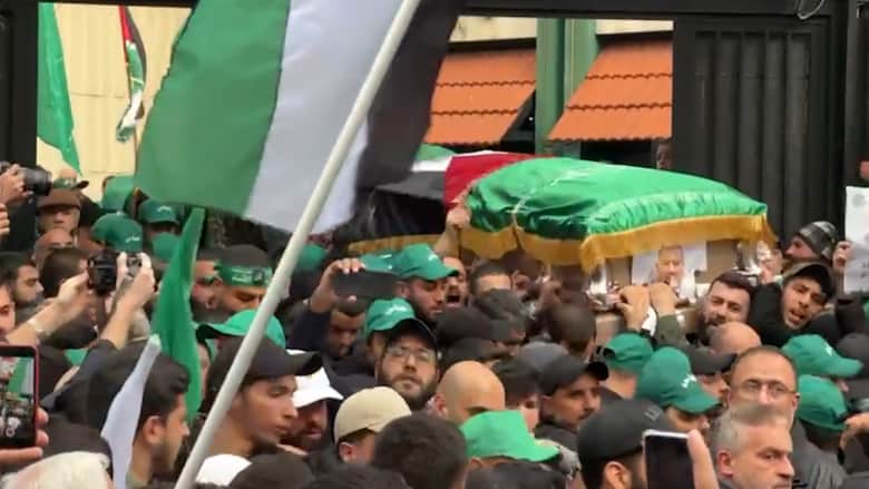 شاهد لحظة تشييع جثمان صالح العاروري نائب رئيس حركة حماس