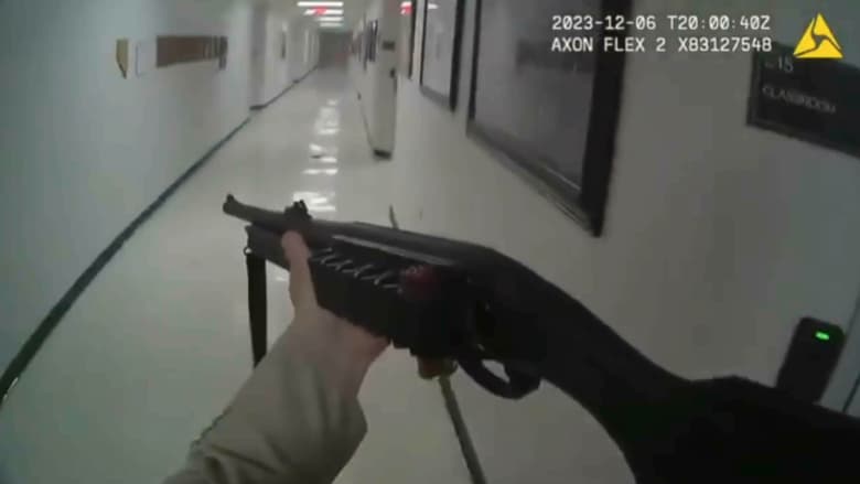 وثقته كاميرا الشرطة.. فيديو جديد يُظهر ما حدث عندما فتح مسلح النار في جامعة نيفادا