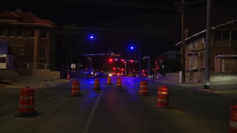 لماذا الإضاءة بهذه المدينة في تكساس بإنارة شوارع أرجوانية؟