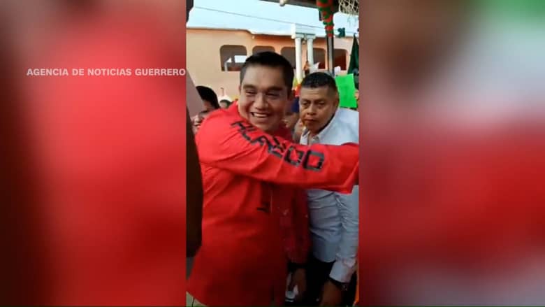 صراخ وهلع.. كاميرا ترصد لحظة قتل مرشح في المكسيك برصاصة مباغتة في الرأس أمام الناس