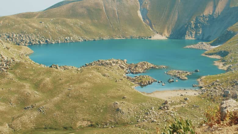 بحيرات "أراشان".. هذه الجوهرة الطبيعية الشاهقة في أوزباكستان ستذهلك