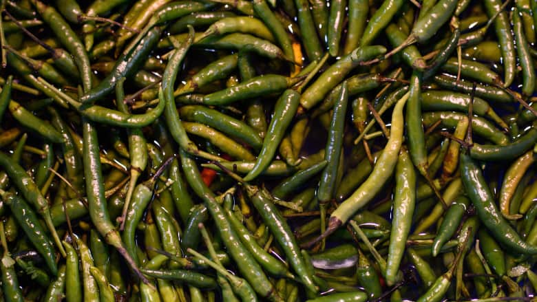 ليس مجرد طعم حارق.. كيف يساعد الفلفل الحار صحة قلبك ودماغك؟