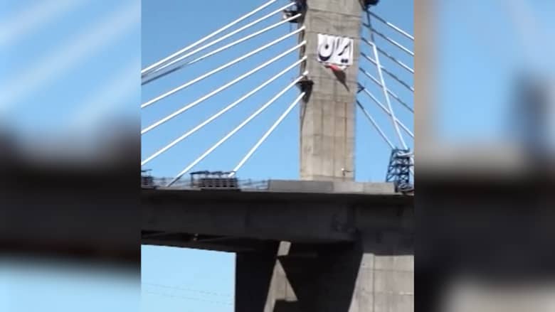 ترامب يوجه تحذيراً لإيران بعد غارة جوية على جسر يربط طهران بمدينة كرج