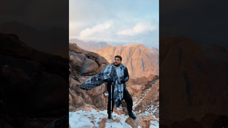 مصري يرصد مسار أعلى جبل في مصر مغطى بالثلوج