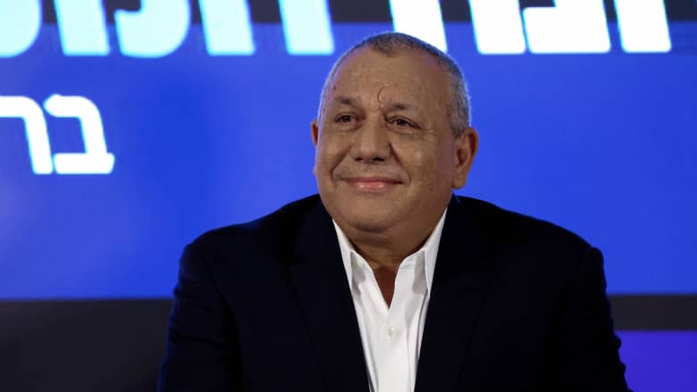 من أصول مغربية.. من هو المنافس الصاعد لبنيامين نتنياهو؟