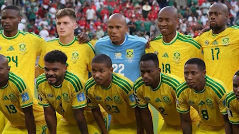 بعد أسبوعين من مشاركته في المونديال.. وفاة لاعب منتخب "بافانا بافانا" عن 25 عاماً