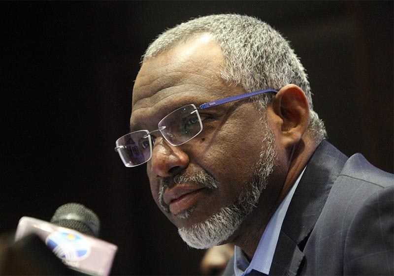 رئيس وزراء السودان: لا ضرائب جديدة بميزانية 2019 والدعم مستمر