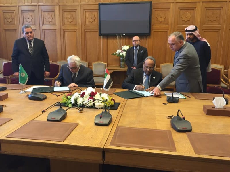 الإمارات تنضم لـ3 دول عربية بتوقيع إتفاقية تحرير تجارة الخدمات