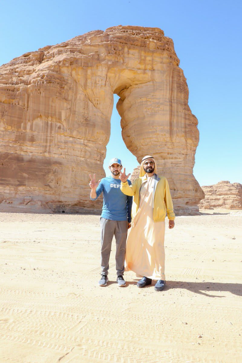 حاكم دبي يزور مدائن صالح وجبل الفيل بالسعودية