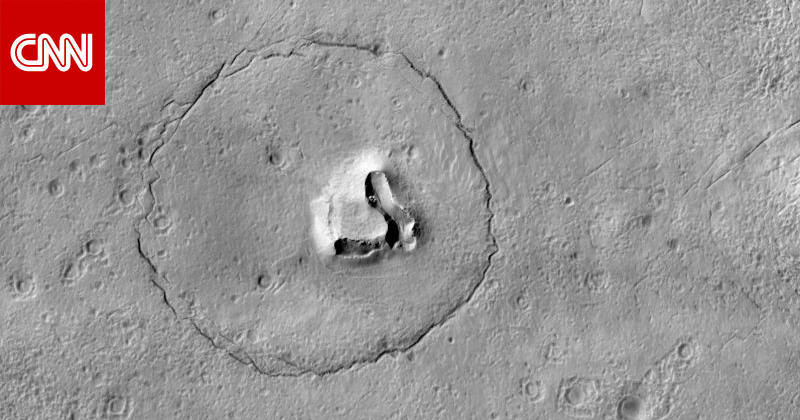 The Face Of A Bear On Mars “nasa” Reveals A Stunning Image On The Red Planet World Today News 1911