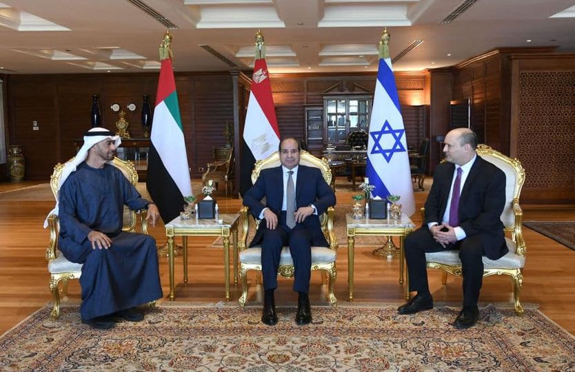 جانب من لقاء قادة مصر والإمارات وإسرائيل في القمة الثلاثية بشرم الشيخ