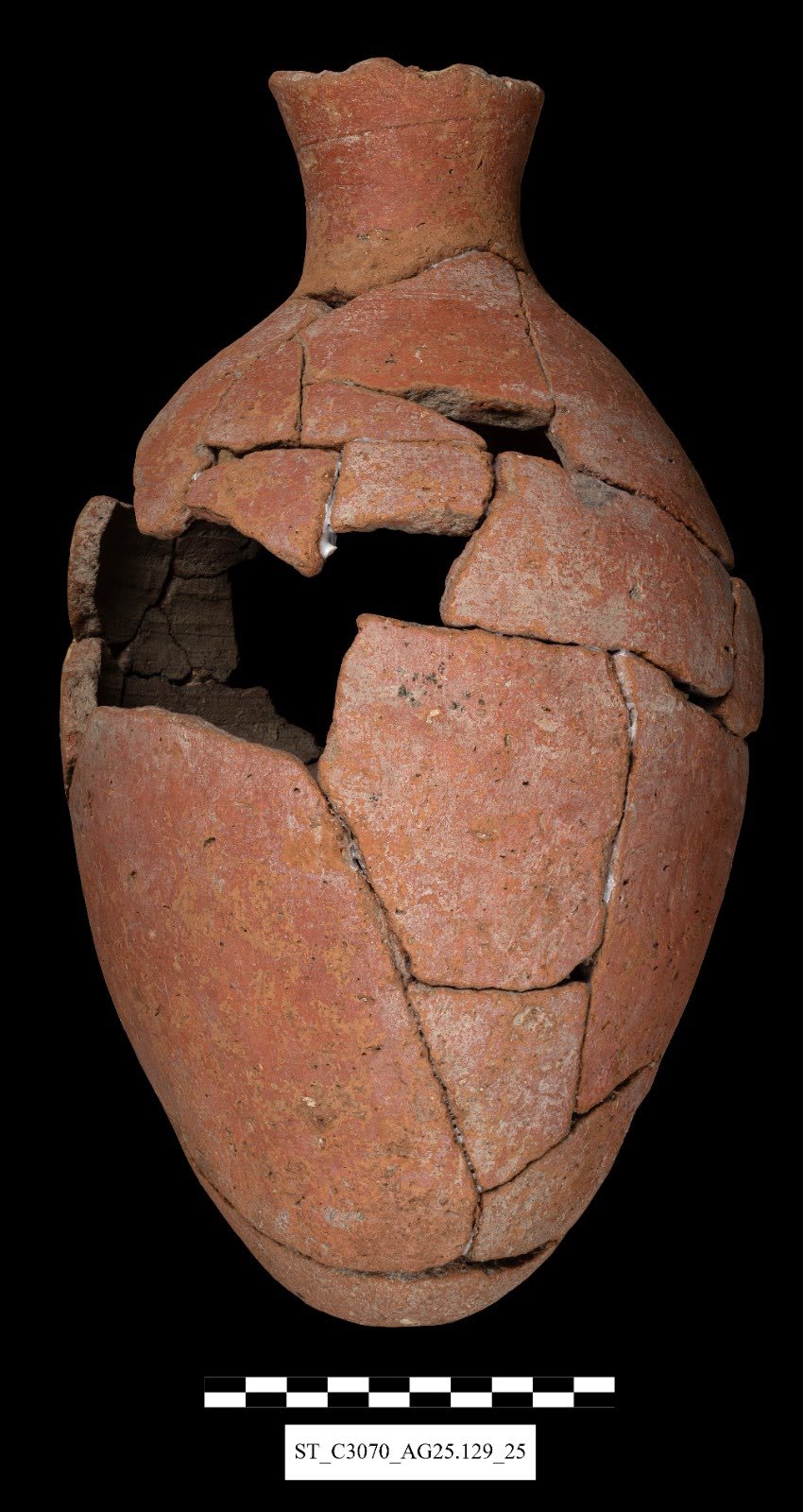  أحد معبدي الشمس المعروفين في مصر القديمة .. اكتشاف بقايا معبد أثري فريد من عصر الأسرة الخامسة بالجيزة