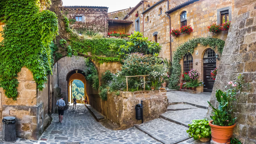 بلدة إيطالية تفرض رسوم الدخول على سياحها 
