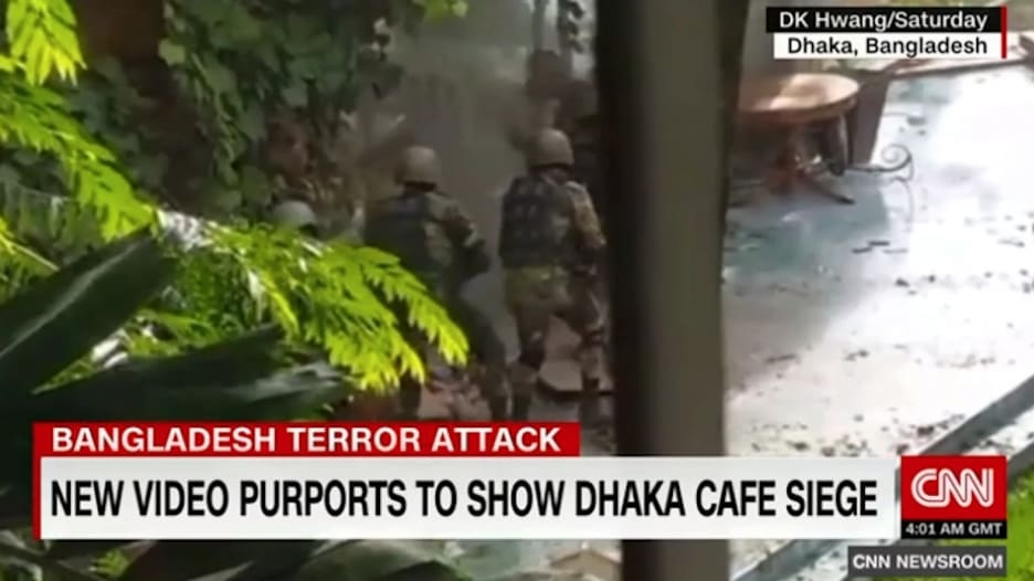 فيديو جديد يزعم أنه يظهر الحصار والهجوم الذي استهدف مطعماً في بنغلادش