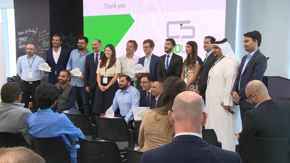 ما هي منصة "Cloud10" لرواد الأعمال في البحرين؟
