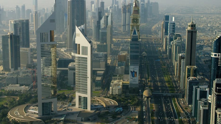 منها تأشيرة إقامة لـ10 سنوات.. دبي بصدد سن قوانين جديدة جذاب