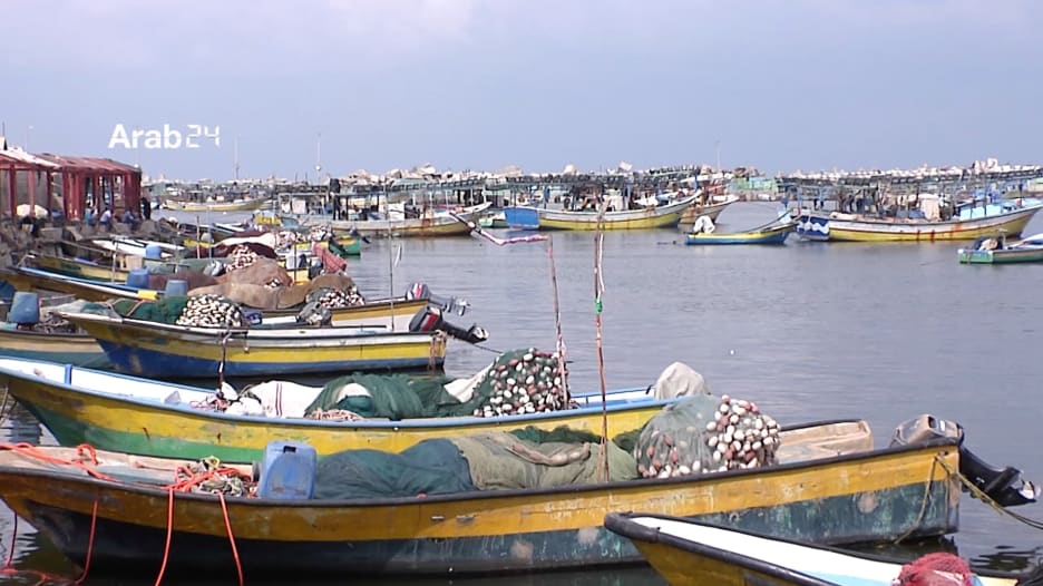 صيادو السمك في غزة يعانون بعد قرار إسرائيلي بتقليص المساحة