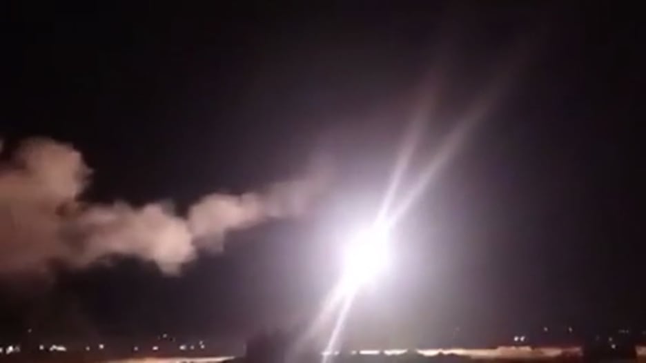 سانا تنشر فيديو لتصدي دفاعات سوريا لـ"صواريخ إسرائيلية"