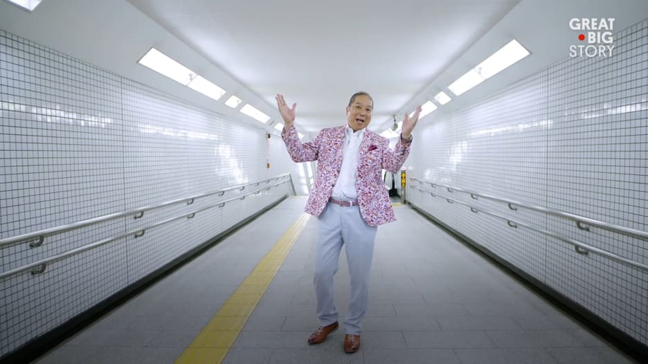 قاباوا الرجل الذي يؤلف الأغاني لجميع القطارات في اليابان