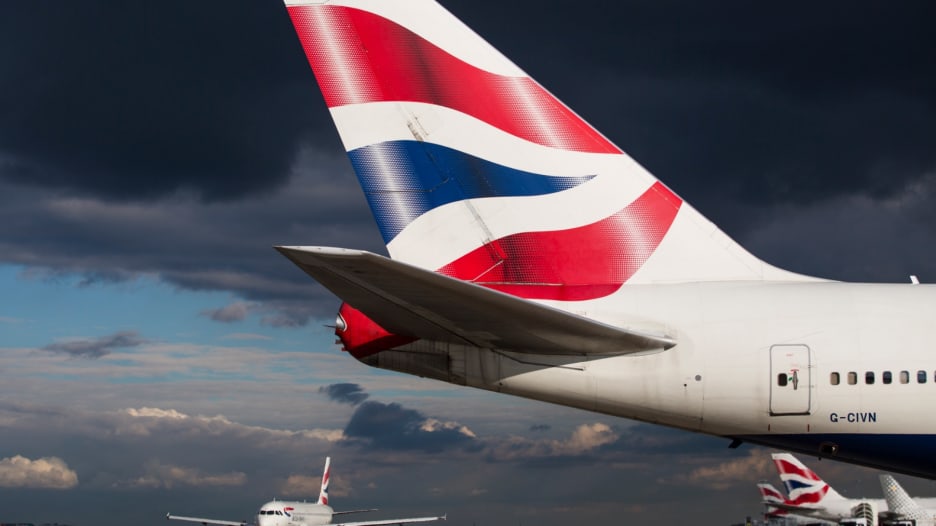 طائرة ركاب بريطانية تتأرجح في السماء بسبب الرياح القوية