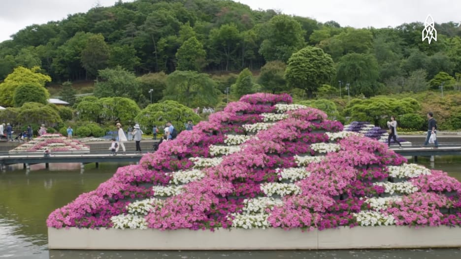 هل ترغب بجولة في هذه الحديقة الخيالية في اليابان؟