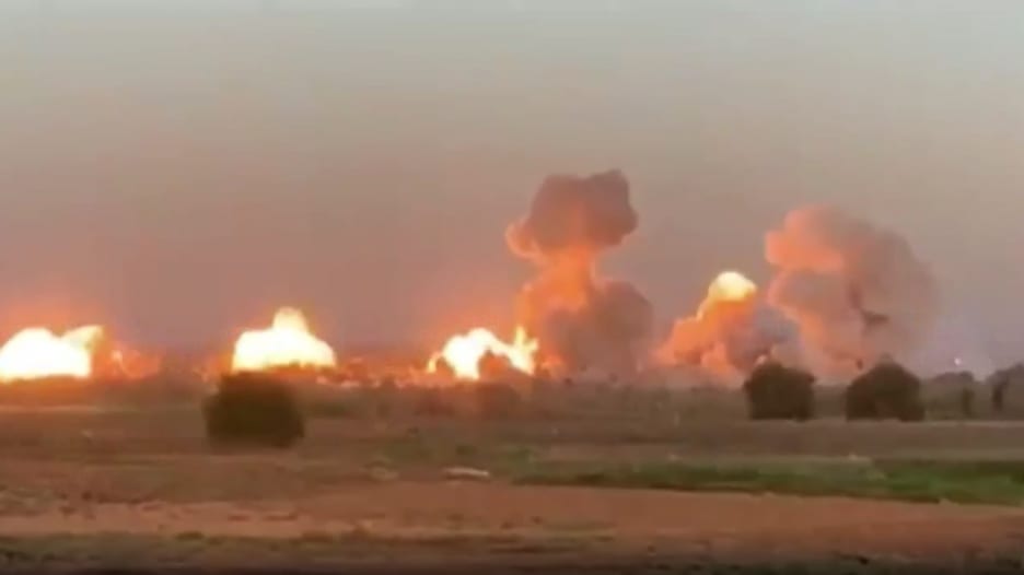 لحظة إلقاء أطنان من المتفجرات على مواقع لداعش في العراق