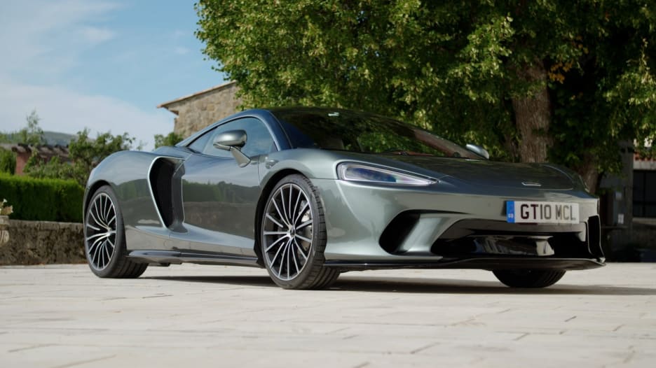 ماكلارين GT.. سيارة بإمكانيات تتجاوز حدود السرعة