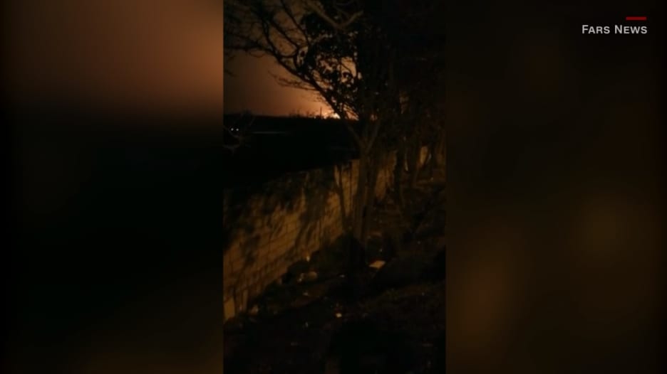 شاهد.. لحظة تحطم طائرة ركاب أوكرانية بعد إقلاعها من إيران