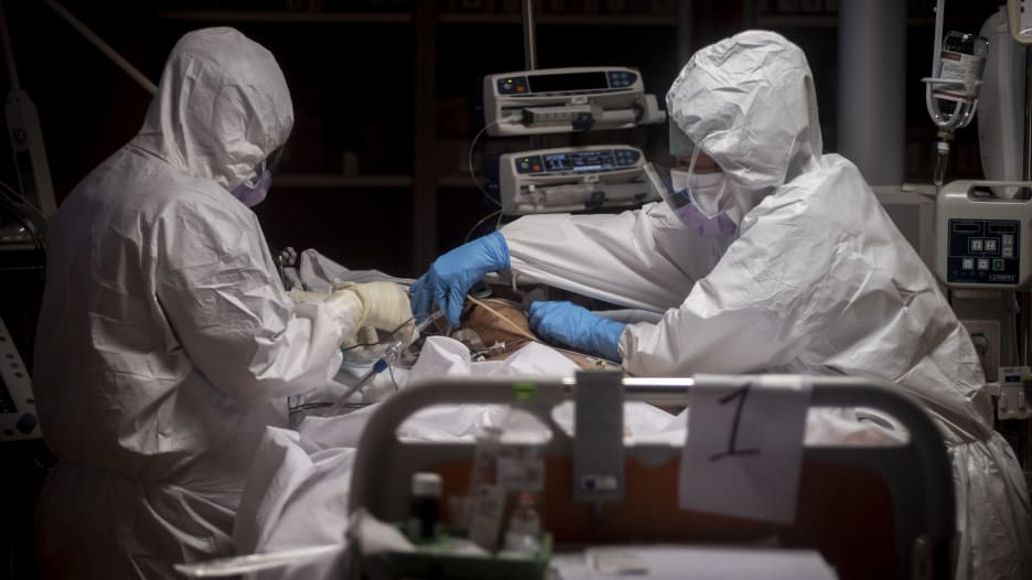 وفاة 63 طبيباً في إيطاليا بسبب فيروس كورونا